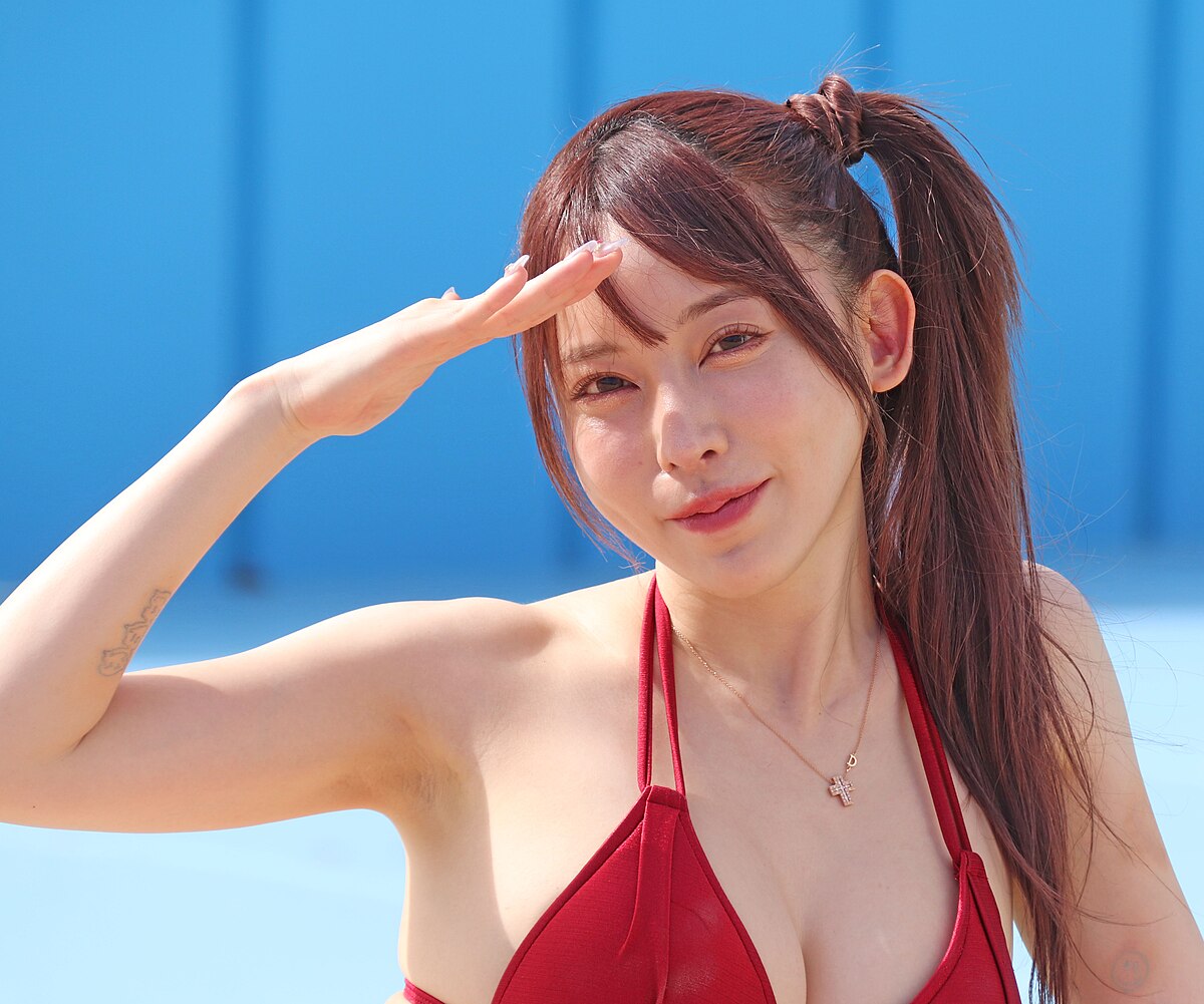 Yahoo!オークション -「美里まり」(グラビアモデル、AV女優) (写真集)の落札相場・落札価格