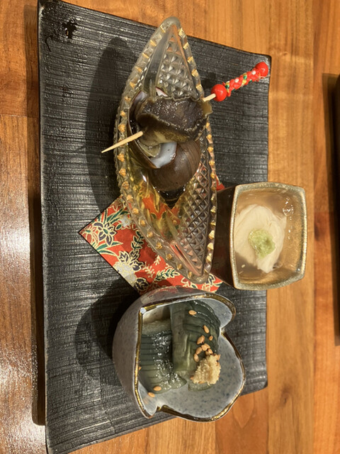 浅草kanna 暴れん坊将軍（笑）の吉葉です! うちの看板商品‼️ 和牛と温玉のポテトサラダを