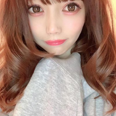 セクシー」と「カワイイ」の絶妙なバランスが光る声優、上坂すみれ写真集 スタイリスト佐野夏水「生涯・上坂すみれ推し」宣言の理由 3ページ目 |