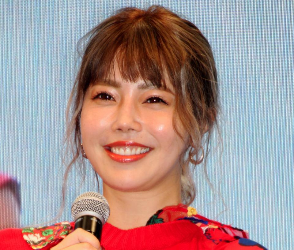 住谷杏奈、忘年会で憧れの大物俳優と「ご一緒」に感動「私は任侠系の映画が大好き」夫とも接点があると明かす|au Webポータル芸能ニュース