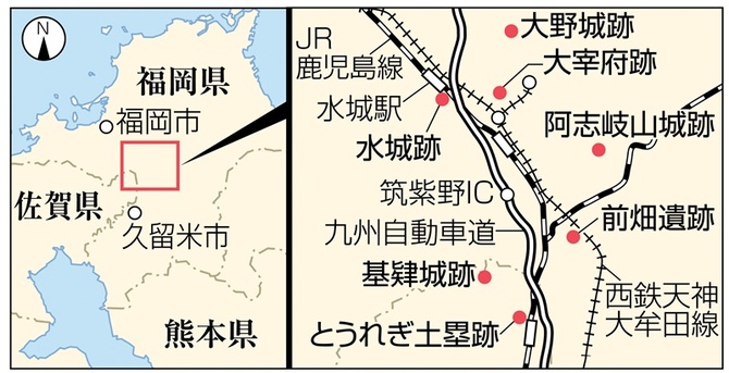 震災前の自宅近くに自身で建立した地蔵堂をお参りする平山睦子さん＝岩手県大船渡市 - 残った宝物「言葉っこ大事に生ぎでくよ」【動画】