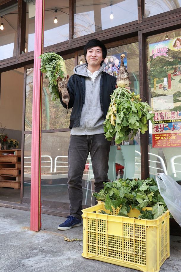 22歳で大手芸能事務所クビに」ホリエモンチャンネルMC・寺田有希の這い上がり人生 | ページ 2 |