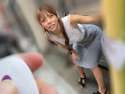 素人美少女とリモコンバイブお散歩ーSN区編ー「もう我慢できません・・・／／」人混みの中ビクビク震えてイキまくってしまう女子たち！人生初の羞恥プレイでまさかのエロスイッチオン！車移動中も窓全開放で大胆カーオナニー！最後は近くのスタジオで心行くまで生セックス  