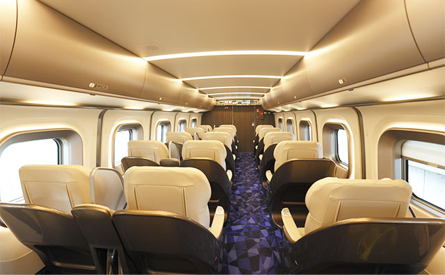 First Class Travel] Swiss International