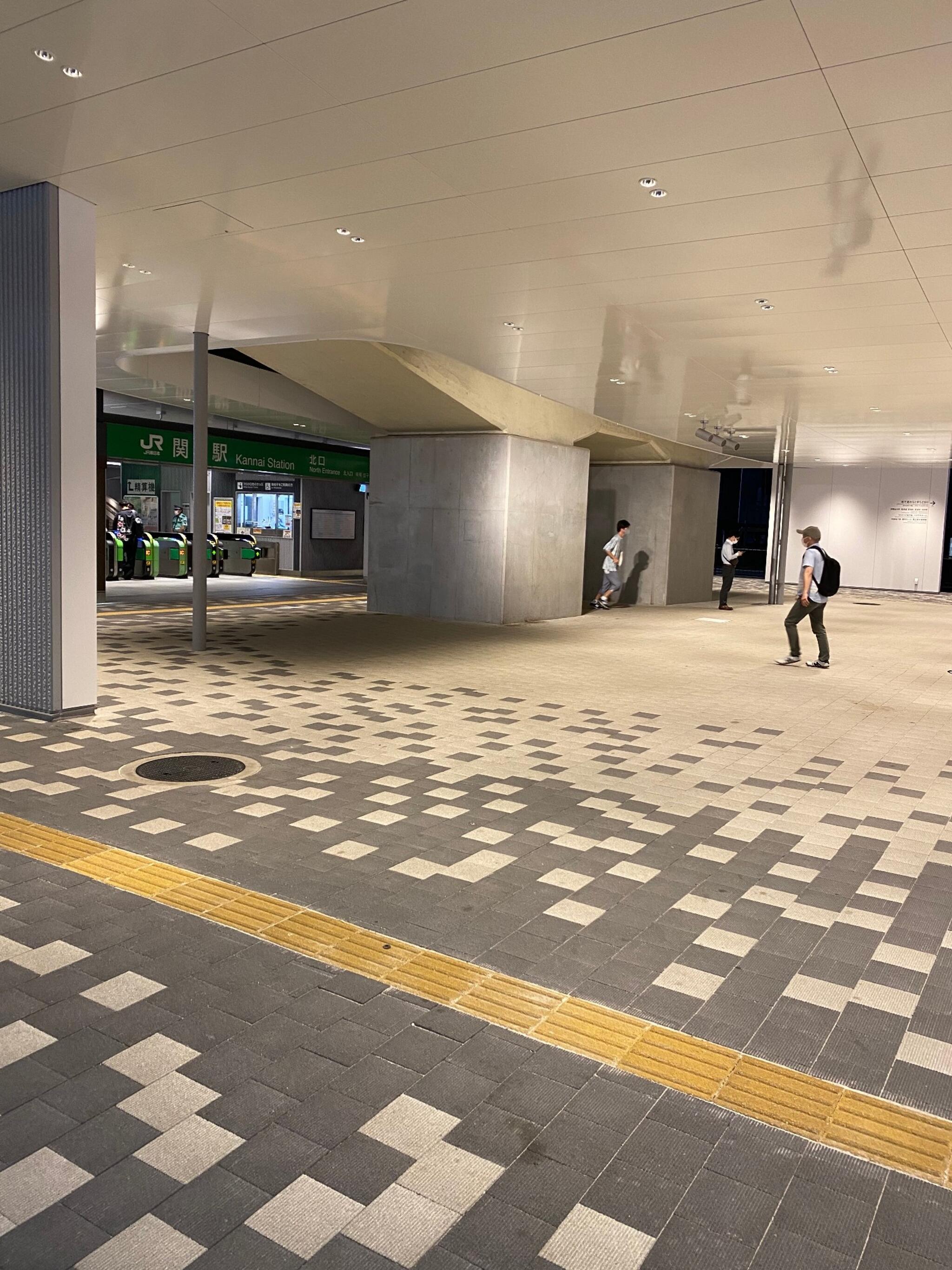 クチコミ : 関内駅北口広場