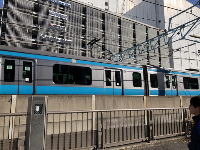 新横浜駅から横浜駅への行き方を解説!JRや地下鉄、バスを使う方法 | 横浜あれこれ調査隊