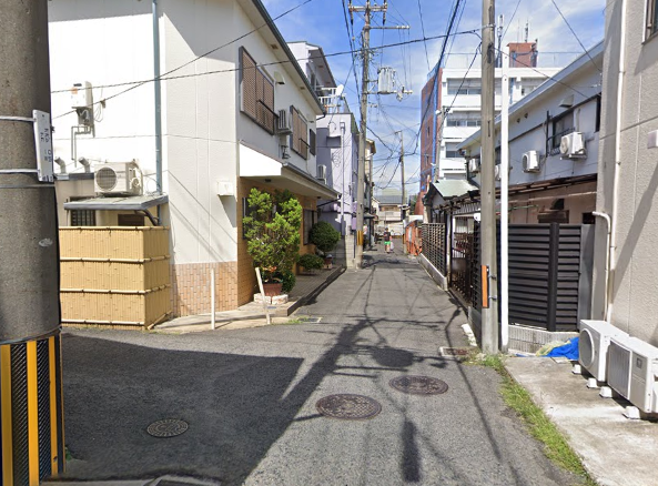 大阪 信太山新地 / ぎんねこ