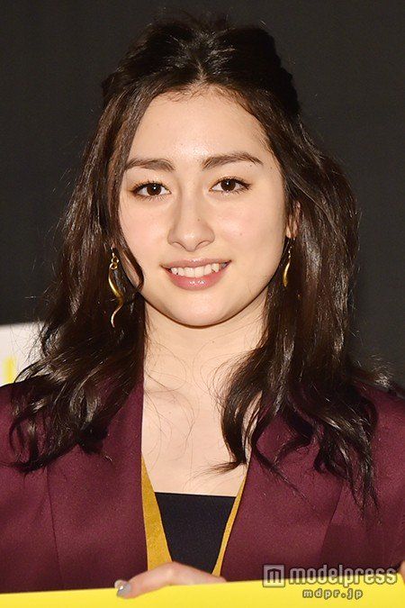 早見あかり】クールに天真爛漫 夢の女優道バク進中 - ZAKZAK