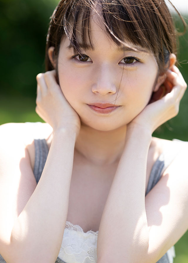 ふわふわした雰囲気の直球天使美少女！S1専属新人女優・未歩ななインタビュー】「初撮影のとき、良い香りのボディソープで体を洗って行ったんですけど撮影前にシャワー浴びるじゃないですか。意味なかった(笑)」【前編】  |