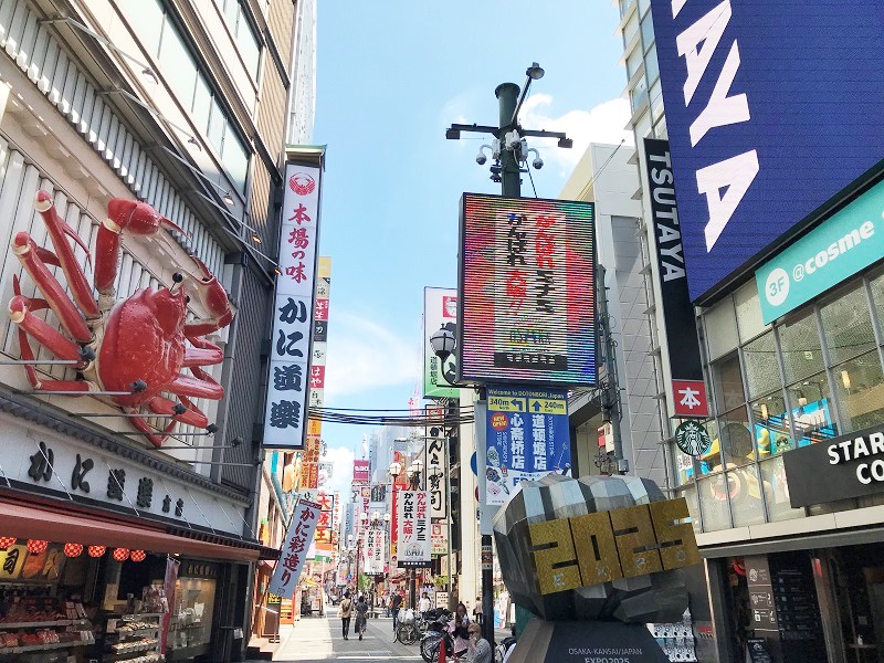 日本最大級の遊郭の建物が今も150軒以上残る「飛田新地」に行ってきました - GIGAZINE