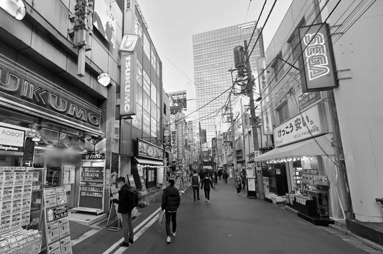 置屋・立ちんぼ街。上海高層ビル群の裏手「浦東・栖霞路」アンチ帝国主義者に気をつけて - イロマチディープ・チャイナ