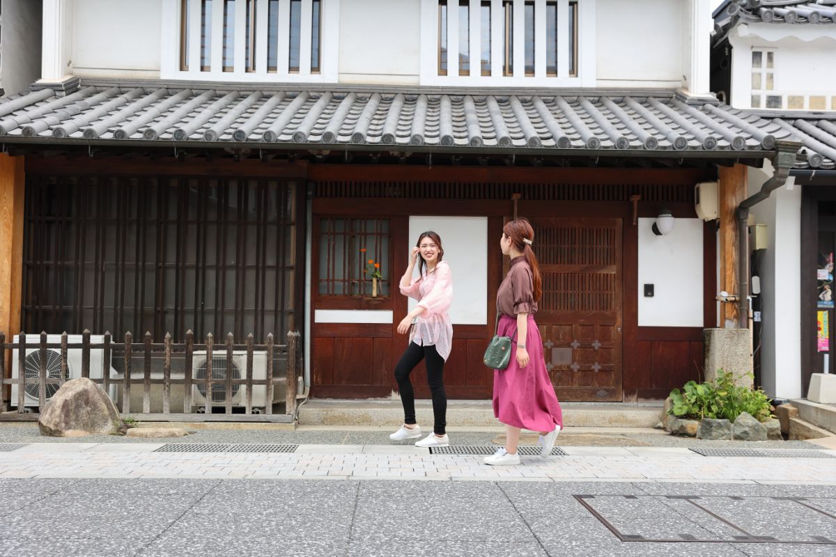 岡山】レトロ可愛いを探して！白壁の矢掛町で絶景デザートサイクリング！ | たびこふれ