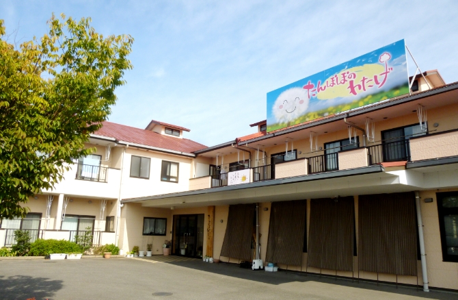 高松市】絶滅危惧種な昭和の空間！「琴電瓦町駅」裏・塩上町のアングラ旅館街 - 新日本DEEP案内