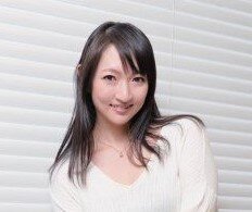 JUFD-597 - 北国からやってきた34歳の二階堂ゆりさんは、元地方タレントで現在は人妻で、白い柔肌が魅力的なGカップのAV女優です。 |