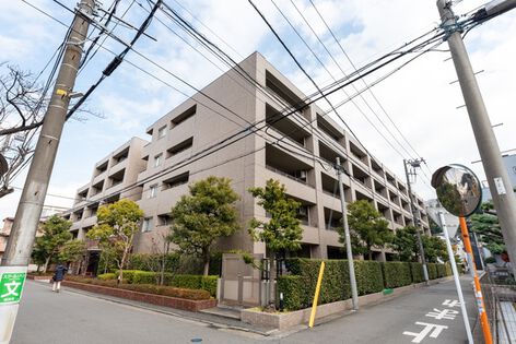 サーパスシティ貢川本町壱番館の建物情報/山梨県甲府市貢川本町｜【アットホーム】建物ライブラリー｜不動産・物件・住宅情報