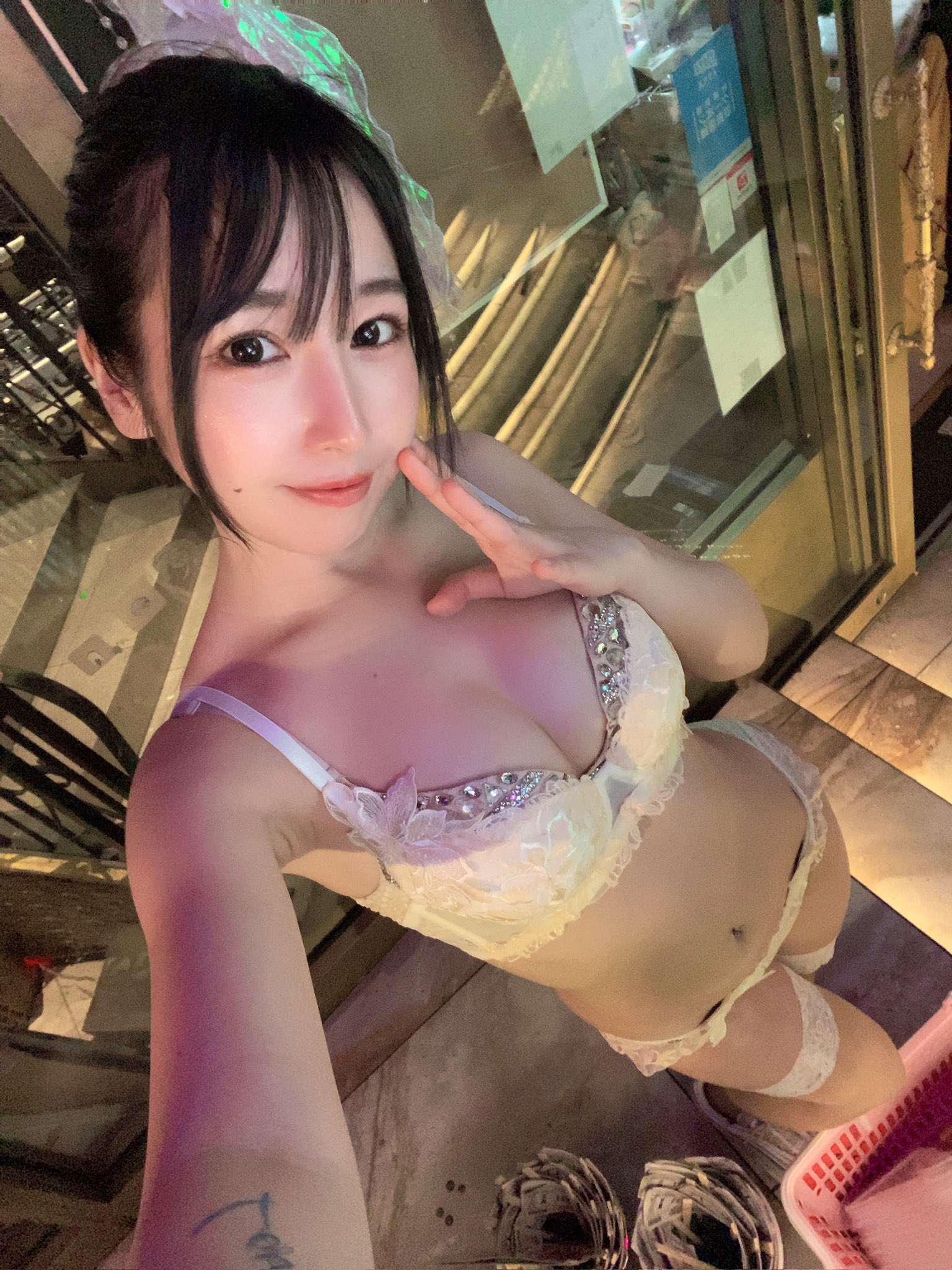 ありす バーレスク東京を飛び出し鮮烈デビュー！宮崎訛りでキュートなルックスと自慢のヒップで魅了する… | ドカント