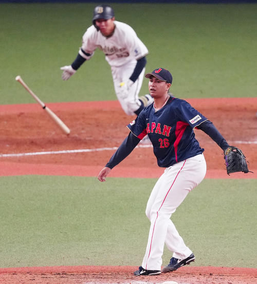 写真特集】オリックスファン感 “吹田の主婦”に新キャラ“芦屋のマダム”登場 - プロ野球ライブ速報写真ニュース