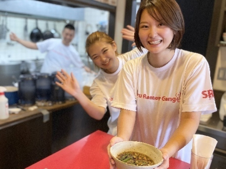 炭焼きと日本酒 らんぷ（スミヤキトニホンシュランプ） の求人情報（正社員） - 大阪駅・梅田・新地/居酒屋