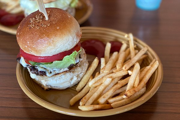 でんでんでりさんのお料理を石巻でいただきながら不思議な感覚を体験しました😳 場所性ってこう言うこと？ 日常が変わるって時空が変わるってことか。