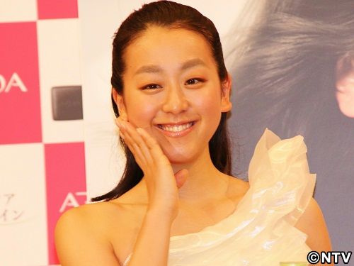 浅田真央さんの新たな挑戦、劇場型アイスショー「Everlasting33」に協賛！33名様に鑑賞チケットと「ひざコラ」が当たるプレゼントキャンペーンを開催！  | キューサイ株式会社のプレスリリース