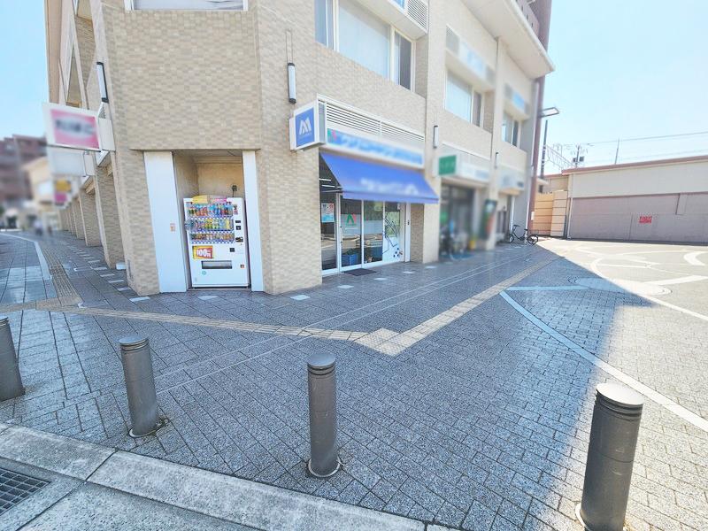 38歳の奥様は、生まれも育ちも兵庫県芦屋市のセレブ妻、コロナ禍でセフレと別れてしまい欲求不満だそうです！ - 動画エロタレスト