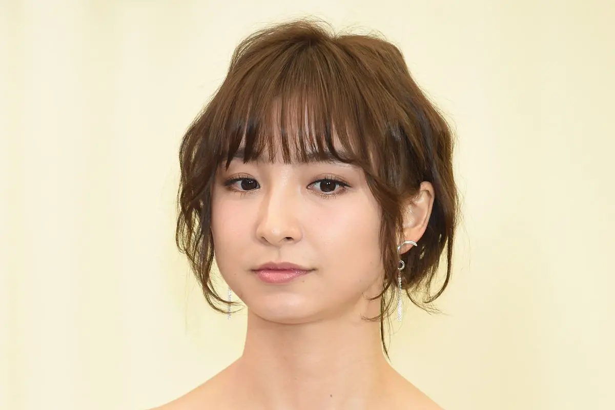 ママになった篠田麻里子の美容メソッド｜「マイナビウーマン」