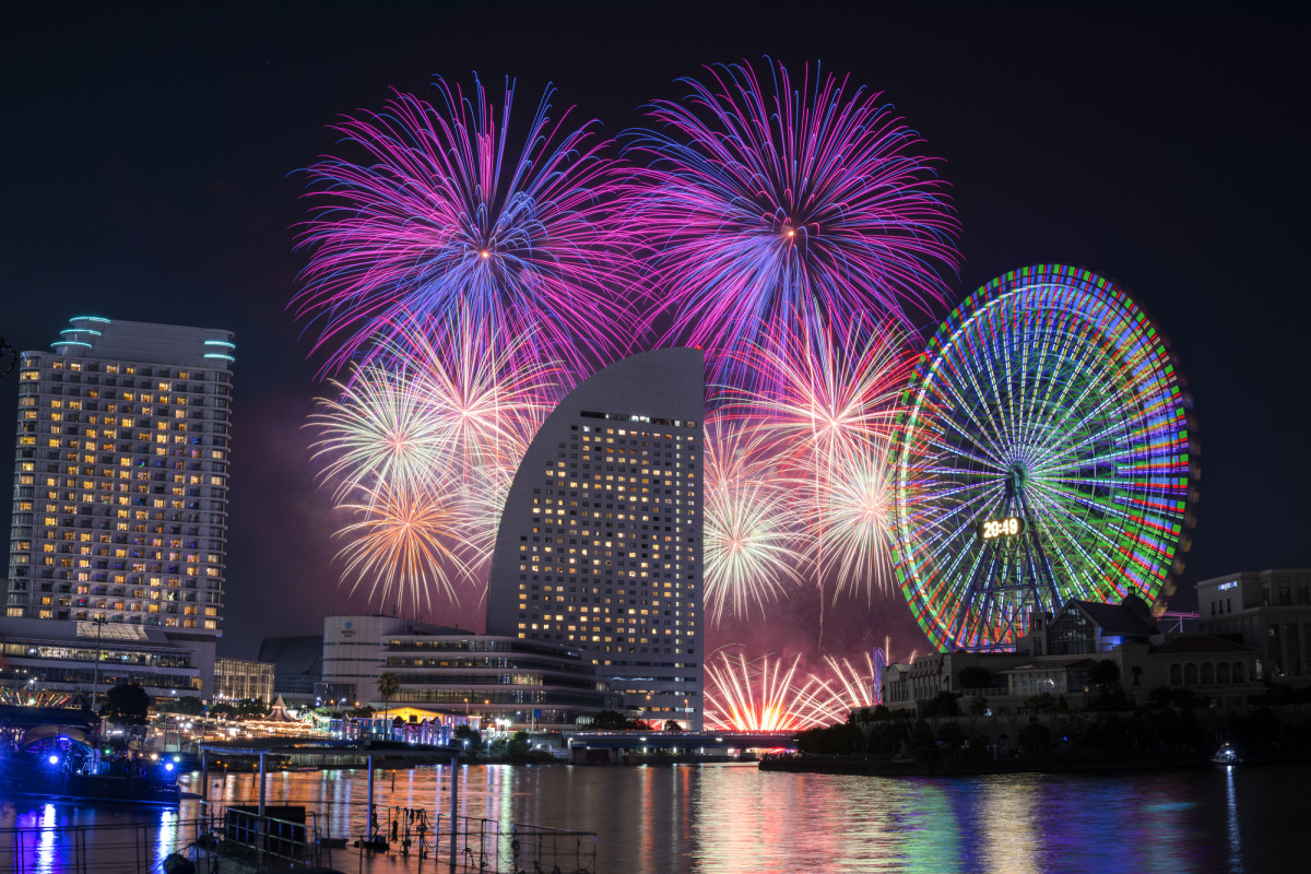 與其期待「未來」會多幸福，她更想揭示「現在」何其痛苦──讀「文學圈最狂主婦」湊佳苗新作《未來》-作家專業書評-好書指南-OKAPI閱讀生活誌