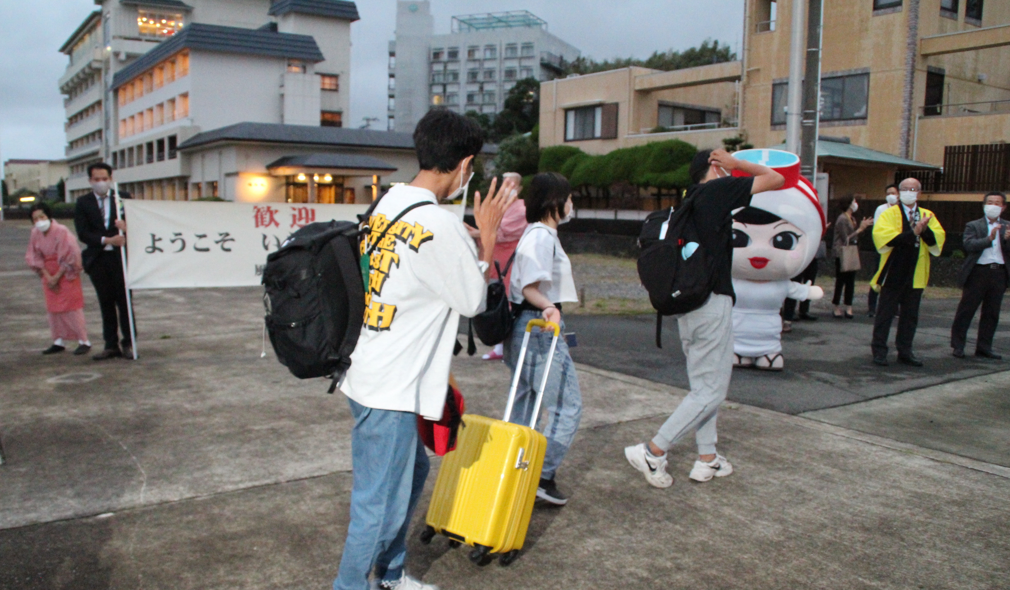 ナゾの歓楽エリア”三重県「売春島」はなぜ消えた？「近年訪れるのは女性や修学旅行生」 | 文春オンライン